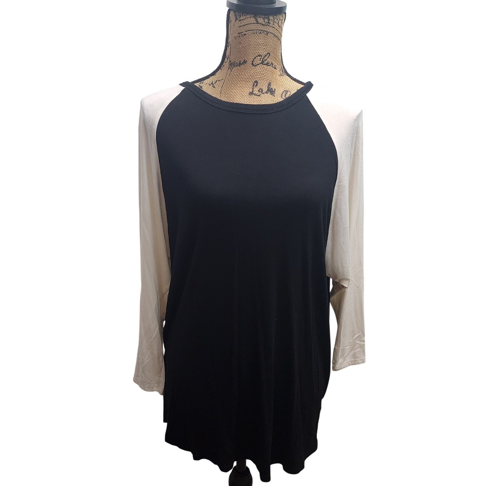 LuLaRoe Classic T‎ Black Cream Baseball Tee 3XL